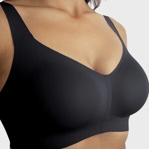Evelyn & Bobbie Beyond Bra in Black Size large